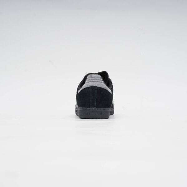 ADIDAS SAMBA ADV CORE BLACK GREY FOUR