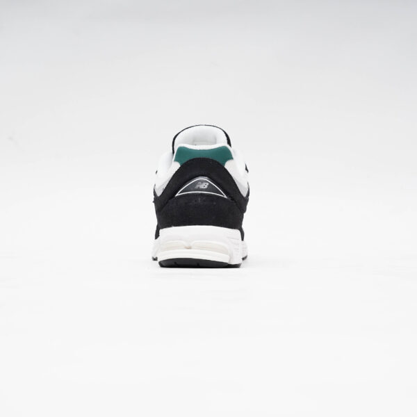 DSC02429 NEW BALANCE M2002RRA BLACK MARSH GREEN