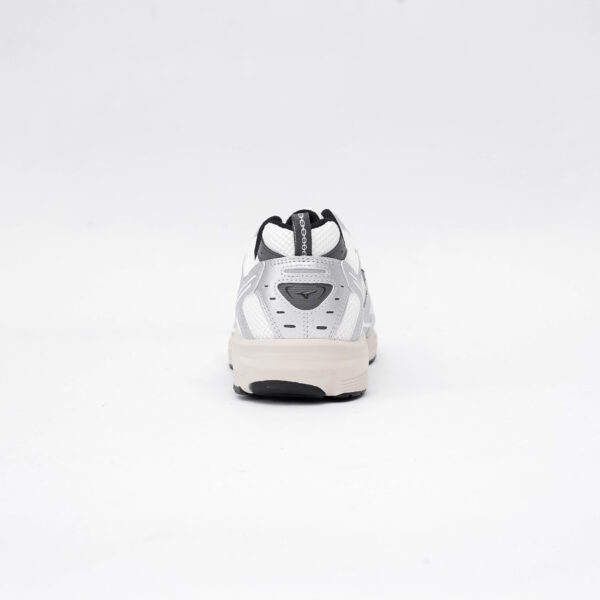 MIZUNO MXR SNOW WHITE MAGNET SILVER