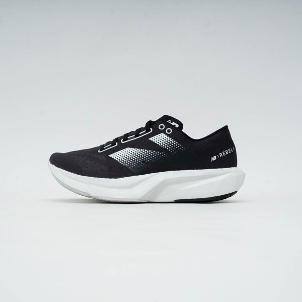 NEW BALANCE MFCXCS4 REBEL BLACK WHITE