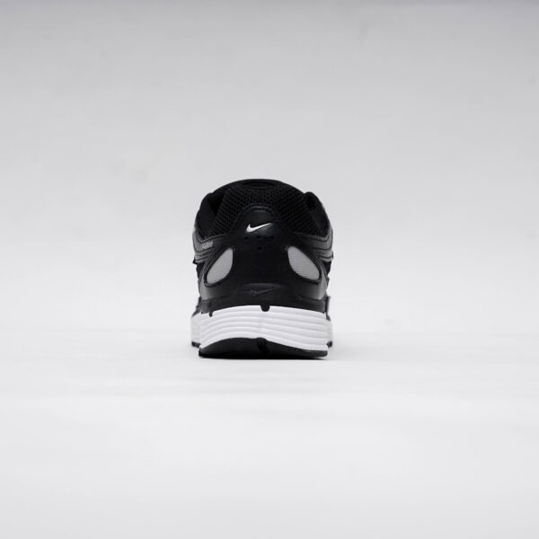NIKE P-6000 BLACK WHITE SILVER