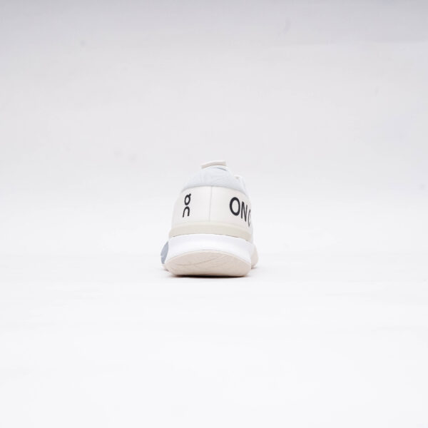 ON ROGER PRO 3 IVORY WASH