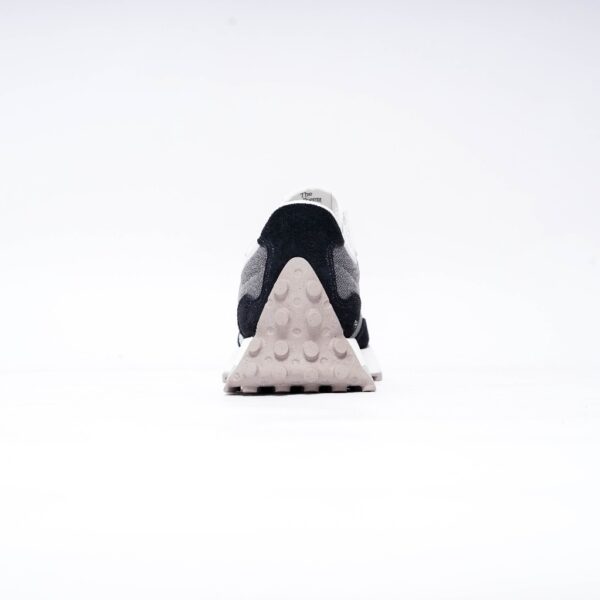 NEW BALANCE U327LNB BLACK LIGHT OUT GREY